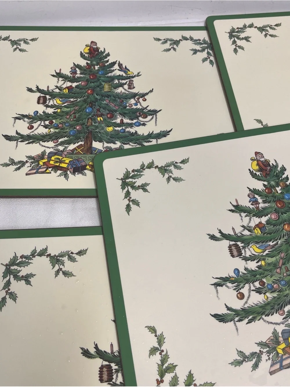 4 pc Set Spode Christmas Tree Cork  Back Placemats Holly Border Classic Elegant